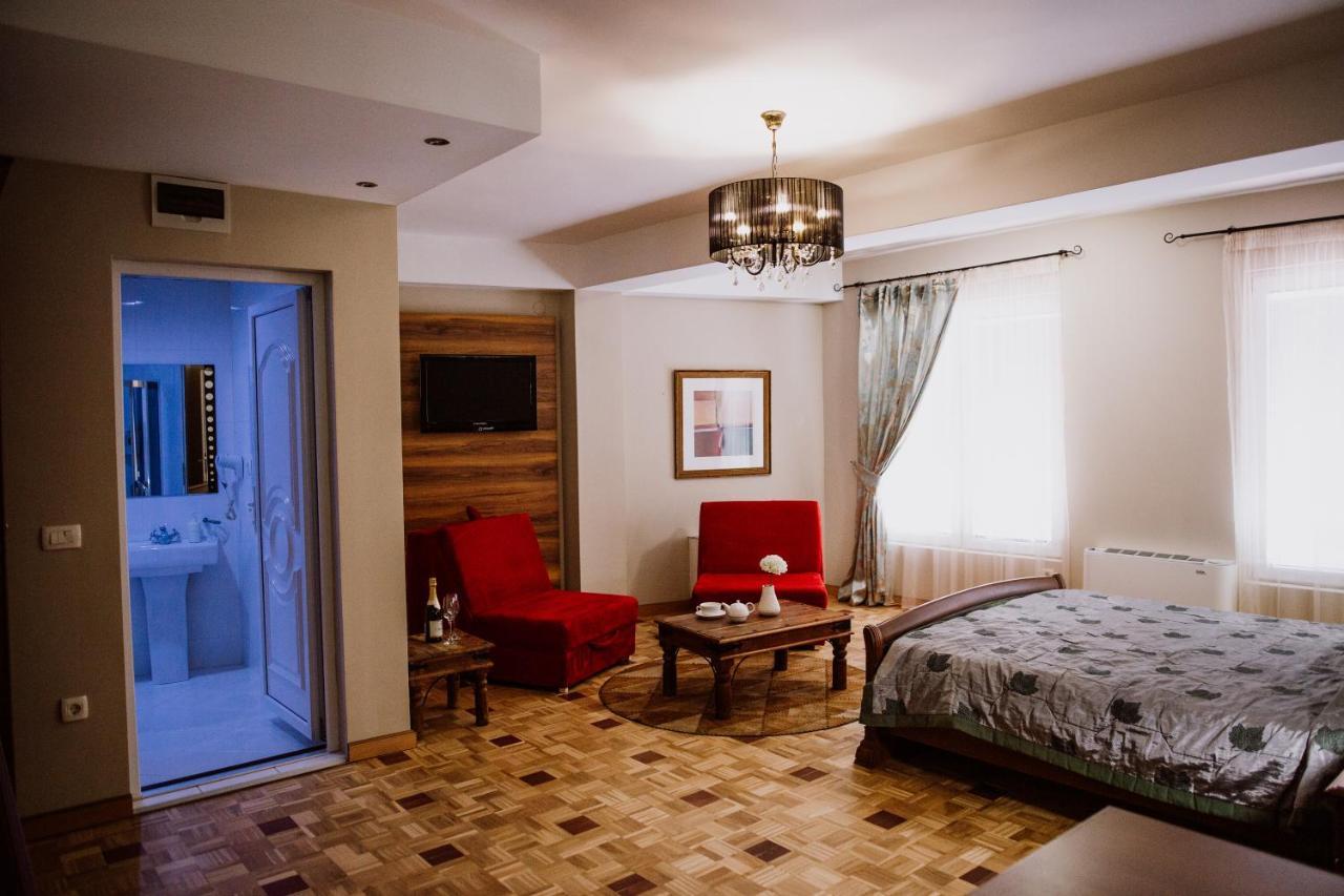 Bela Kuka Hotel บิโตลา ภายนอก รูปภาพ