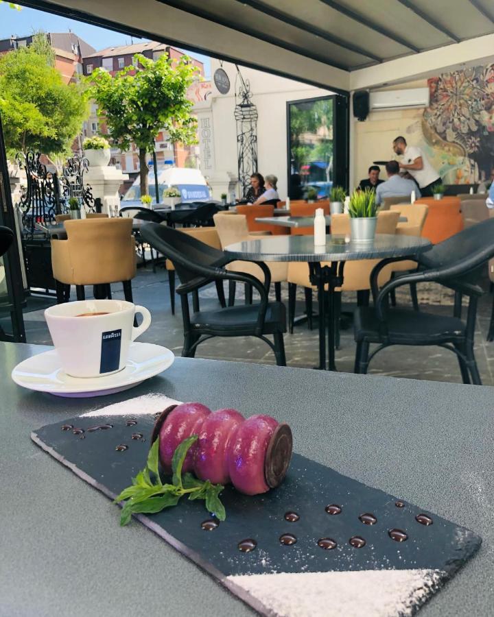 Bela Kuka Hotel บิโตลา ภายนอก รูปภาพ