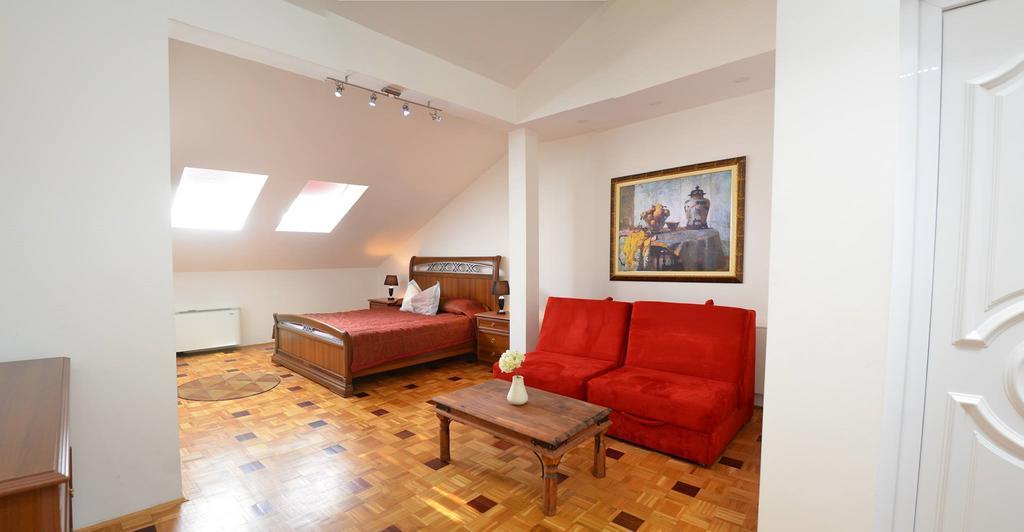 Bela Kuka Hotel บิโตลา ภายนอก รูปภาพ